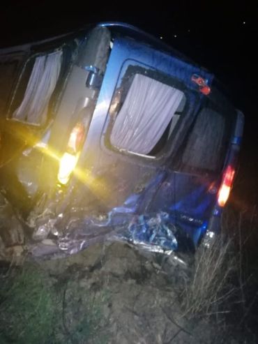 Вночі на Закарпатті розбилися вщент два автомобілі — винуватець ДТП у лікарні