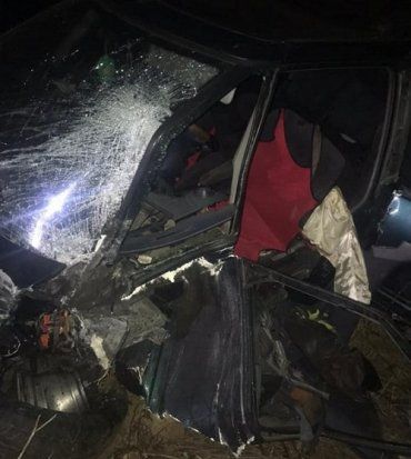 "Дурдом" на трасі в Закарпатті: "куча мала" з трьох автомобілів і з десяток постраждалих