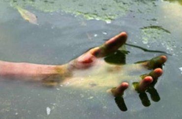 На Закарпатті з’ясовуються обставини смерті 47-річного чоловіка, тіло якого знайшли у річці Вича