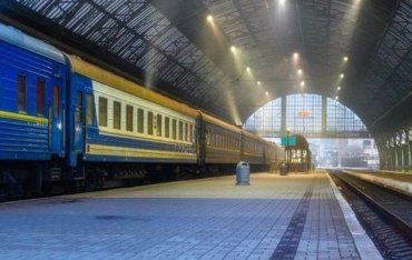 До Міжнародного Жіночого свята українцям запропонували 22 додаткові потяги
