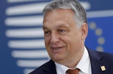 Угорський парламент надав уряду Орбана надзвичайні повноваження для боротьби з коронавірусом