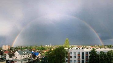 Фантастичну феєрію в небі спостерігали мешканці міста Ужгород