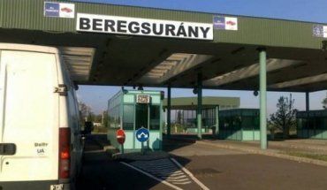  С 24 апреля начали действовать новые правила пересечения границы между Украиной и Венгрией