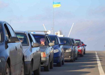Закарпаття. Пункти пропуску на українсько-угорському кордоні в автомобільних чергах