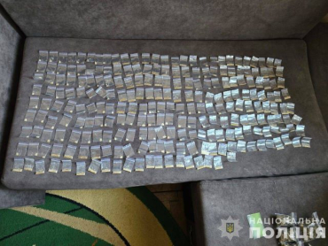  200 доз наркотиков нашли у 20-летнего барыги в Закарпатье