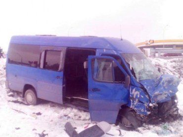 Автобус со школьниками попал в смертельное ДТП под Киевом