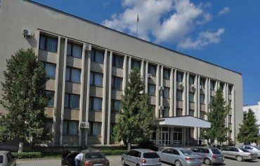 Коронавирус пробрался в здание районного совета в Мукачево 
