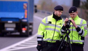 Внимание : 27 и 28 июня полиция Чехии проведет массовые проверки автотранспорта