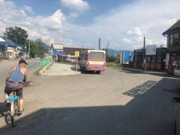 В Закарпатье во время карантинного запрета ездил автобус 