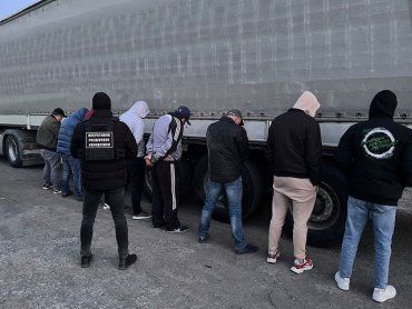 Селили в отеле: В Закарпатье разоблачили группировку переправщиков беглецов от мобилизации