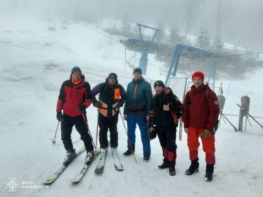 В Закарпатье в туманных Карпатах заблудился лыжник