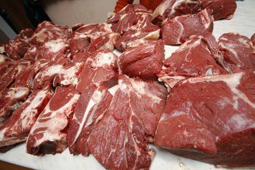 Жители Ужгорода рассказали как подобрать мясо для шашлыков