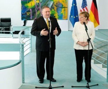 В Германии Помпео и Меркель думали, что делать с Украиной после 5 лет Порошенко