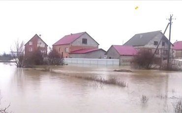 Затопленные в декабре села на Закарпатье все еще восстанавливают свои дома