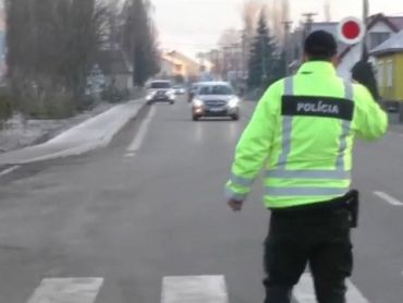 Словацкие полицейские проверяли все авто, которые двигались со стороны Закарпатья