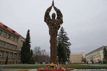 Жители Ужгорода смогут выбрать новое место для монумента жертвам Голодоморов 
