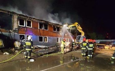У Польщі двоє поляків підпалили хостел з українцями