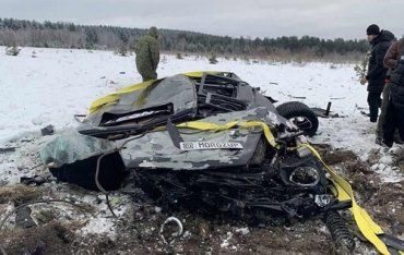 Спор друзей: Безумец сбросил с вертолёта "Mercedes-Benz G-класс" 