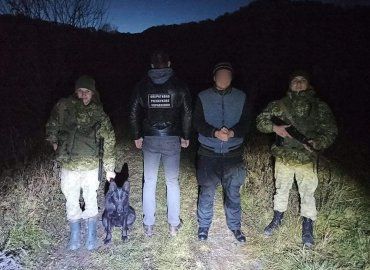 В Закарпатье местное население сдало правоохранителям подозрительного туриста 