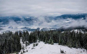 Через сніг туристам не рекомендують мандрувати Карпатами