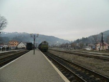 На Закарпатье торжественно встретили первый рейс поезда "Одесса-Рахов"