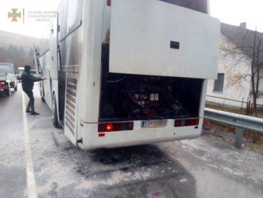 В Закарпатье пылал автобус с 50 туристами 