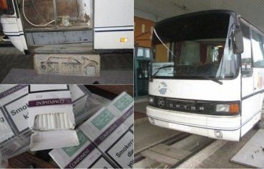 В международном автобусе "Берегово-Ньиредьхаза" обнаружили крупную партию контрабанды