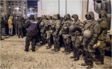 В центре Киева неспокойно: На Майдане проходит митинг "Руху нових сил"