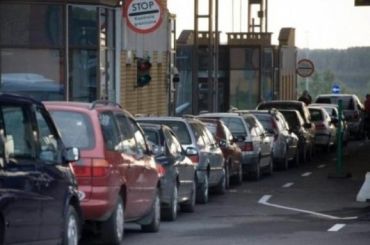 Прикордаонники Закарпаття повідомляють про автомобільні черги у пунктах пропуску на кордонах з Угорщиною та Словаччиною