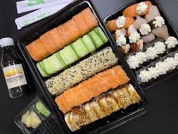 Особенности и плюсы доставки суши - сделать заказ на smaki-maki.com