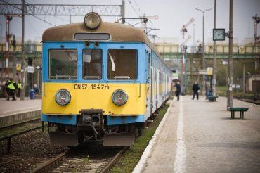 В Польше троих маленьких украинцев увез поезд, пока их мать шастала по перону