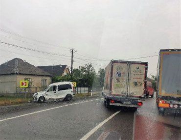 В Закарпатье на автотрассе Мукачево-Рогатин заметили аварию