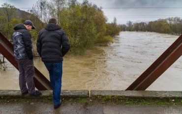 Прогнозируют подтопление: В Закарпатье объявили гидрологическое штормовое предупреждение