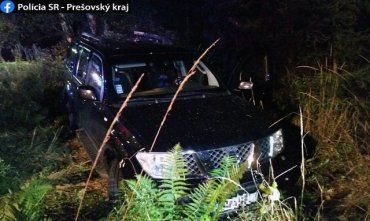 Трагическая авария в Словакии: Nissan врезался в дерево, водитель погиб