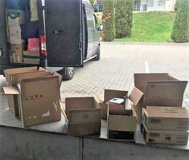 В Закарпатье на границе "стопорнули" перевозчика с нехилой партией гаджетов из Италии