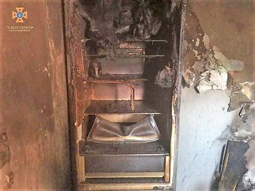  В Закарпатті пильний чоловік вчасно помітив пожежу на сусідській кухні