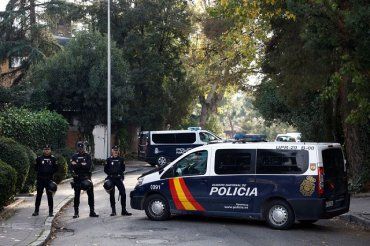 После взрыва в посольстве Украины в Испании нашли еще 5 посылок со взрывчаткой