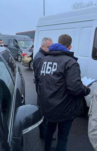 В Закарпатье задержали начальника таможенного поста "Тиса" и его заместителя
