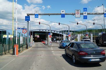 В Закарпатье не работает "главное" словацкое КПП