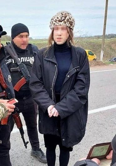 На границе Украины выловили уклониста в экстравагантной маскировке 