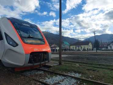 Із Закарпаття до Румунії пройшов перший пасажирський поїзд
