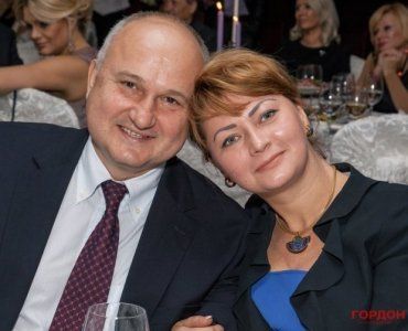 Игорь Смешко и его жена Юлия: их декларация стала удивлением