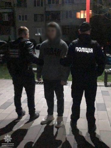В Ужгороде ночью обломали кайф любителю нарковеселья 