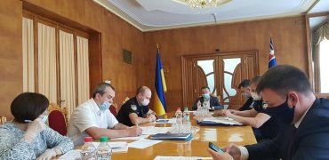 Глава Закарпатской ОГА Алексей Петров провел совещание с правоохранителями, медиками и эпидемиологами