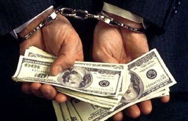 Коррупционеры июля: Кого и за что поймали «за руку» 