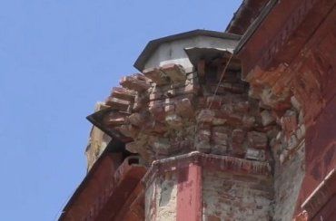 Историческое здание синагоги 1904 года в Ужгороде теряет первозданный вид 