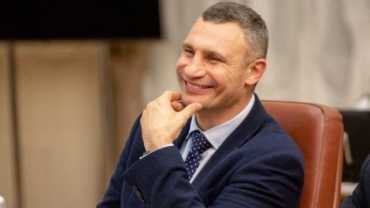 Мэр Киева Кличко побеждает в первом туре местных выборов, набирая 50,52% голосов
