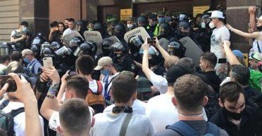 Завтра на Банковой в Киеве соберутся протестующие: Руководство МВД должно уйти в отставку