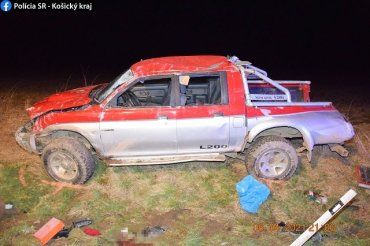 Трагическая авария в Словакии: 34-летний мужчина не справился с управлением и слетел с дороги 