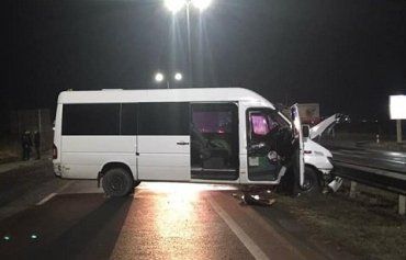 В Закарпатье в ДТП с Mercedes-Benz Sprinter и Geely пострадала 55-летняя женщина